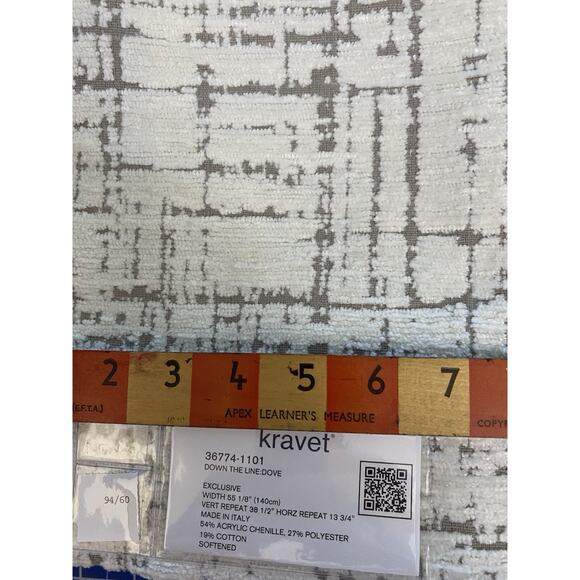 2 Kravet Candice Olson Taupe Gray Cream Geometric Fabric Samples 25"x25" - Picture 4 of 4